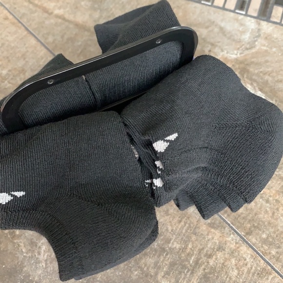 ADIDAS 6 pairs set NO SHOW - Picture 8 of 13